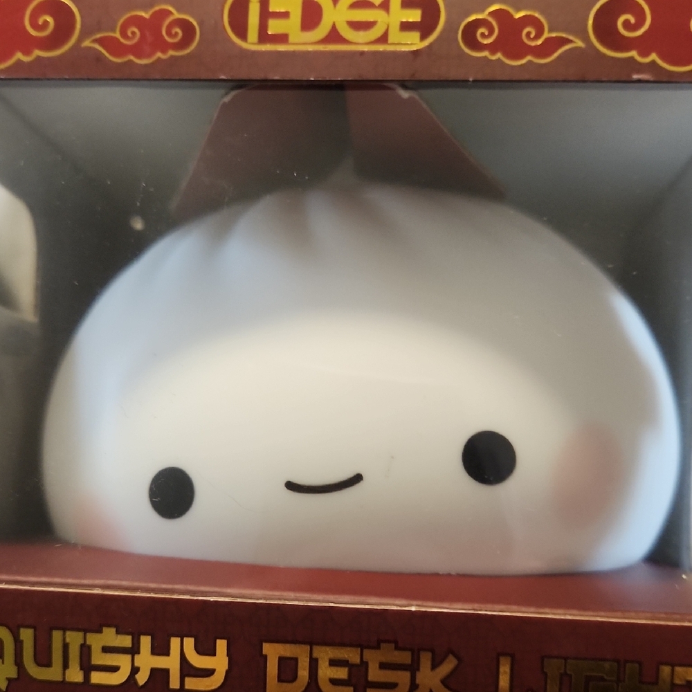 BNIB White Bao BUN Squishy Desk/night Light
